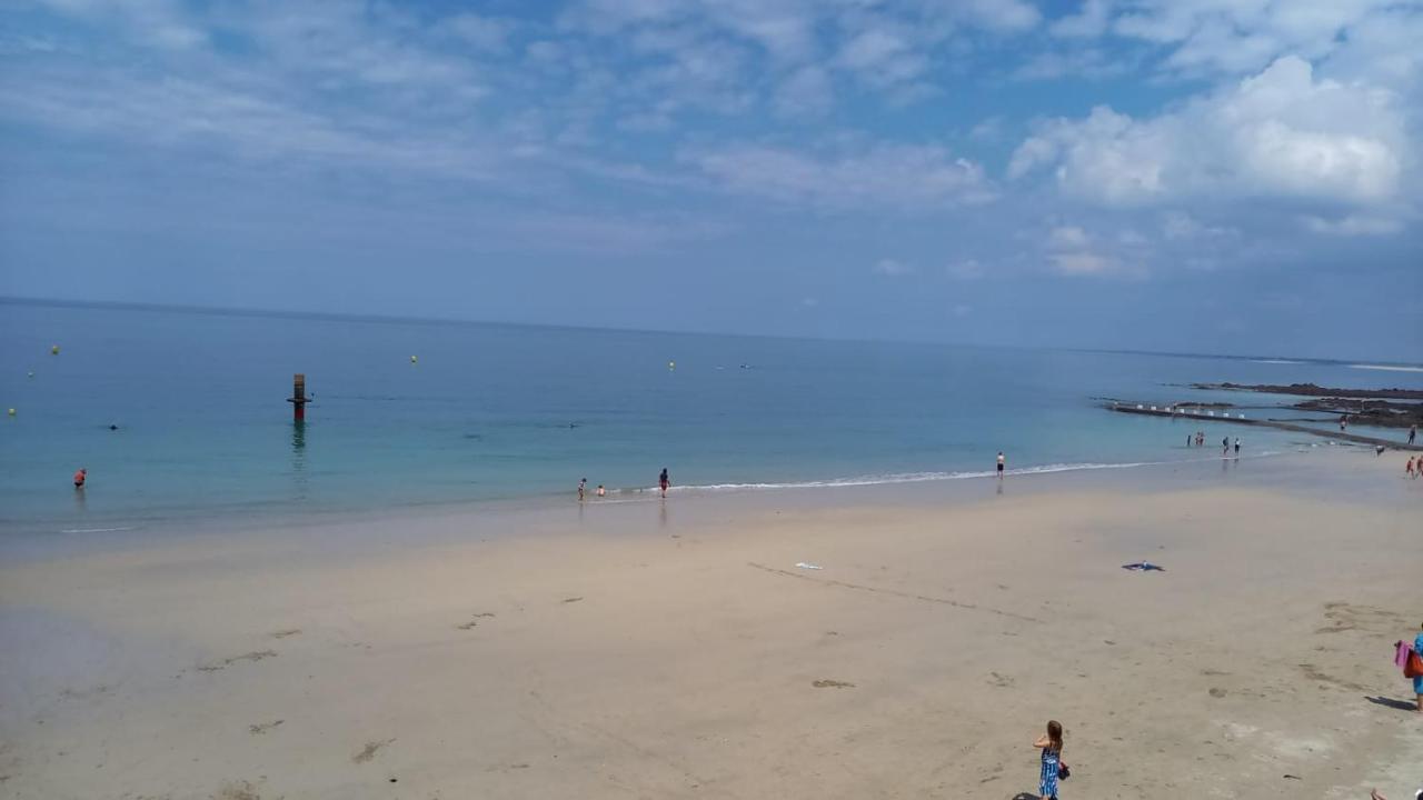Entre Mer Et Montagne Granville Zewnętrze zdjęcie