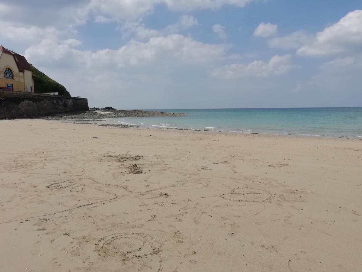 Entre Mer Et Montagne Granville Zewnętrze zdjęcie