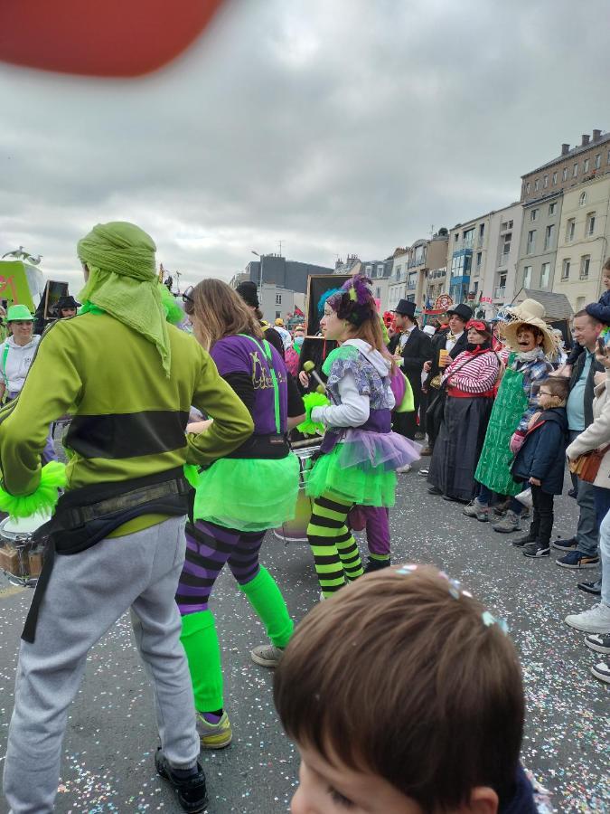 Entre Mer Et Montagne Granville Zewnętrze zdjęcie